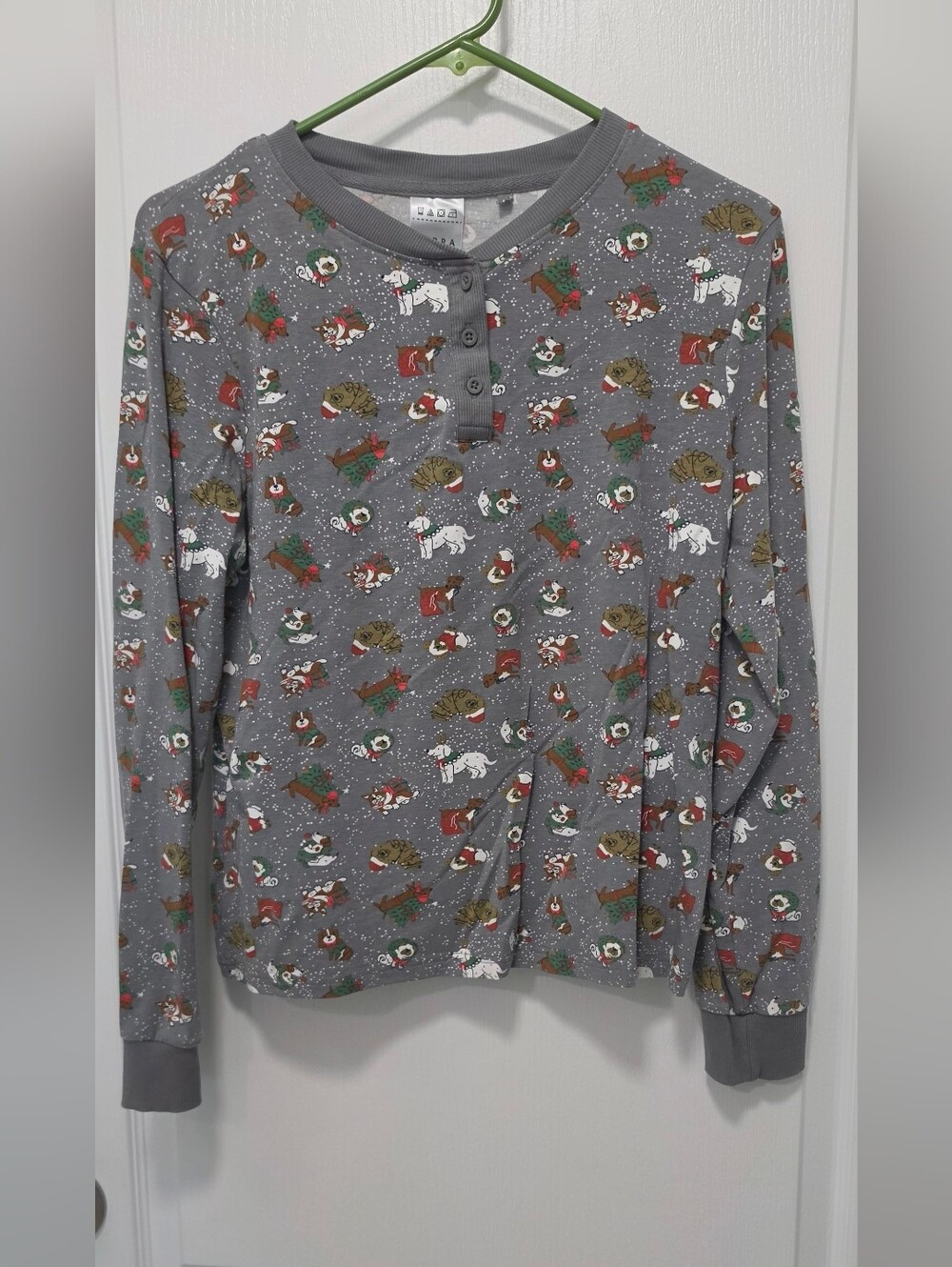 Womens Gray Holiday Animal Print Long-Sleeve Pajama Top